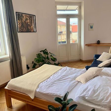 Chic Apartment In The Center Of Cracow Краков Экстерьер фото